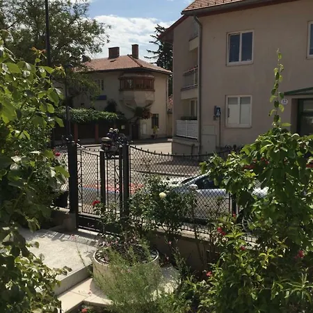 Terrasse Wohnungen Mit Parking In Zentrum Baden Exterior photo